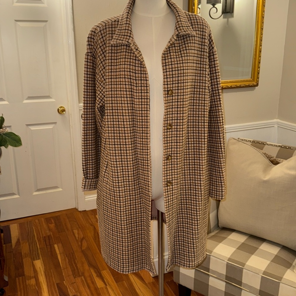 Monroe Taupe Plaid Teddy Fleece Long Jacket. Medium. Gently worn.